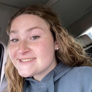 Meet your Posher, Haleigh